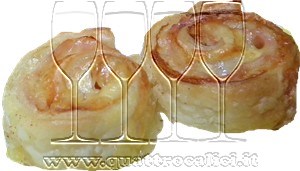 Fiori di sfoglia con toma