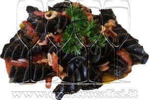 Fusilli al nero di seppia